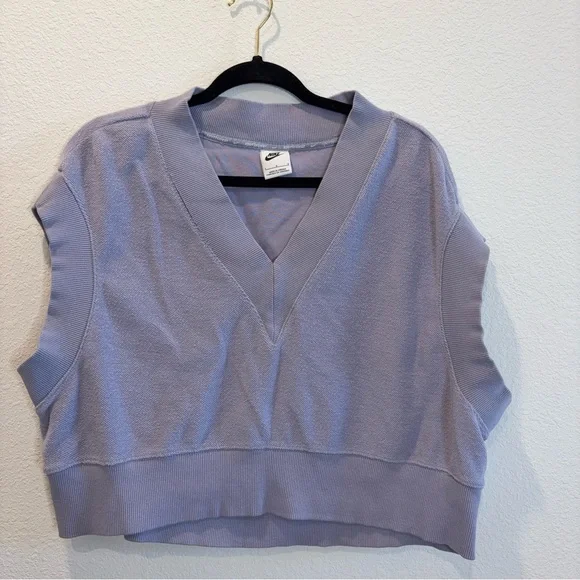 Women's Light Purple Nike vest - Picture 13 of 13